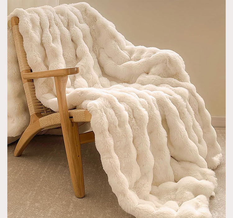 Bubble Faux Fur Throw Blanket - Flannel